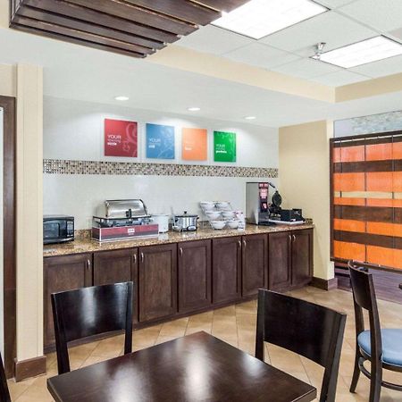 Comfort Suites Одесса Экстерьер фото