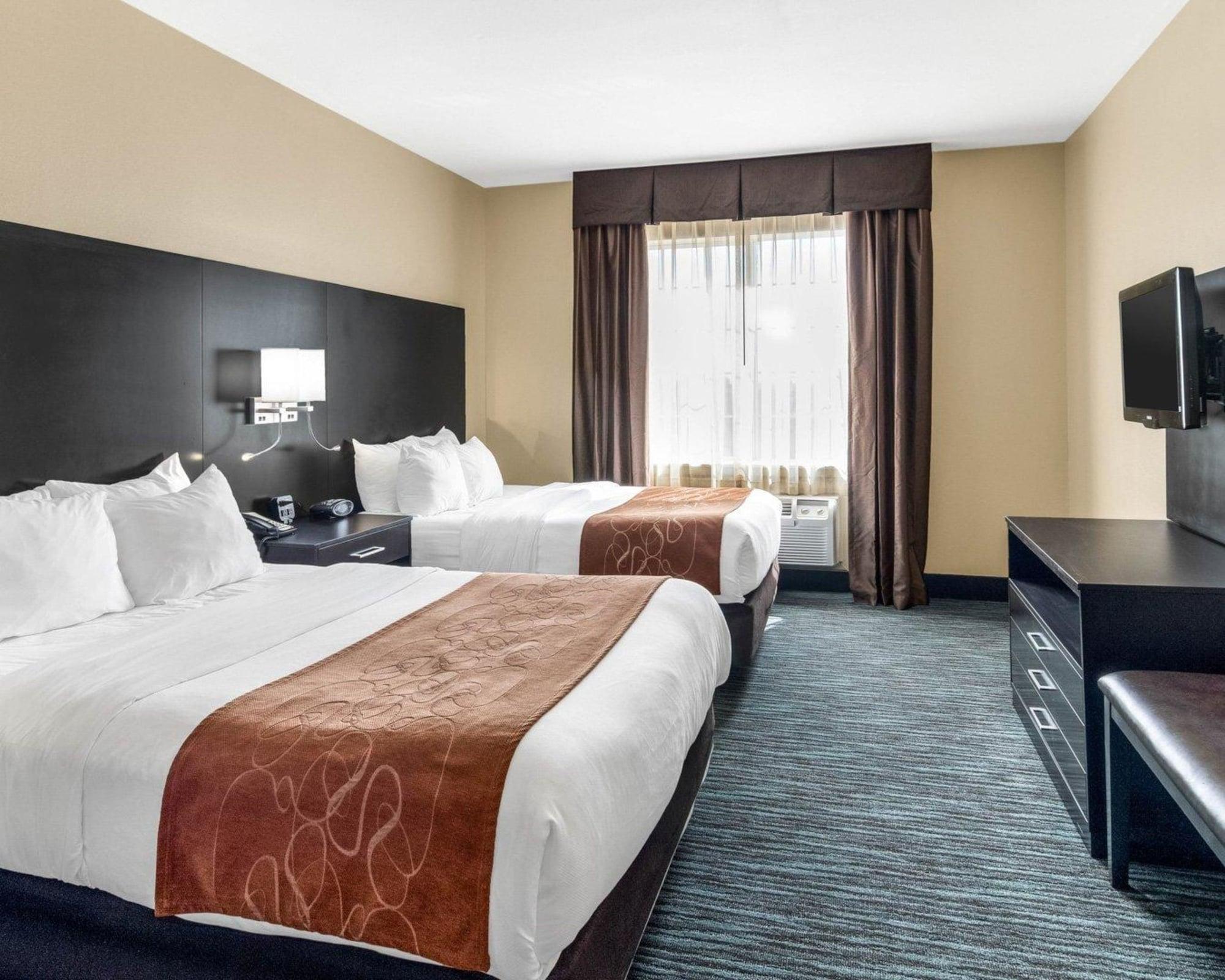 Comfort Suites Одесса Экстерьер фото