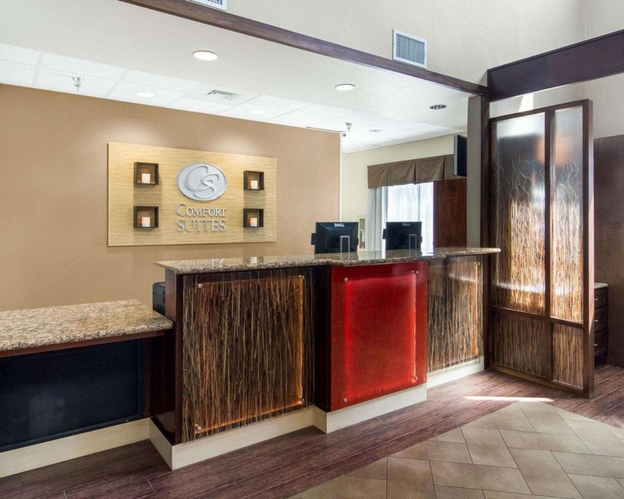 Comfort Suites Одесса Экстерьер фото